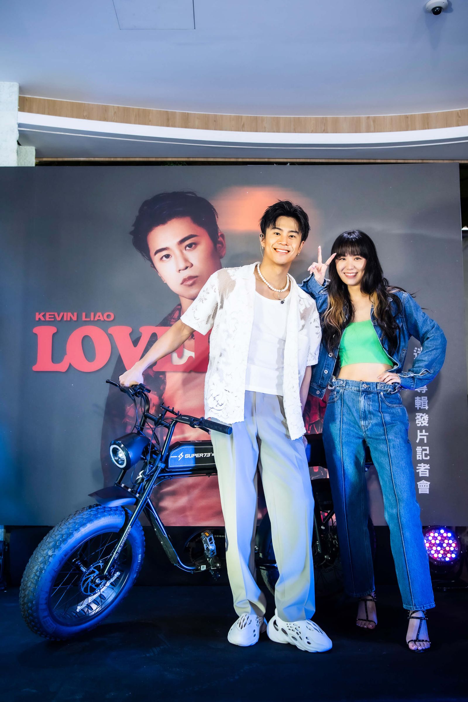 「音樂玩家」Kevin 廖柏雅2022年全新迷你專輯《LOVER BOY》正式發行!