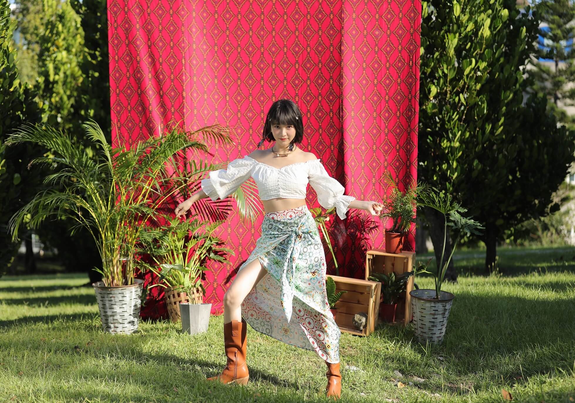 溫妮轉大人「小露性感長輩見客」　力邀KID、POPO J客串MV！