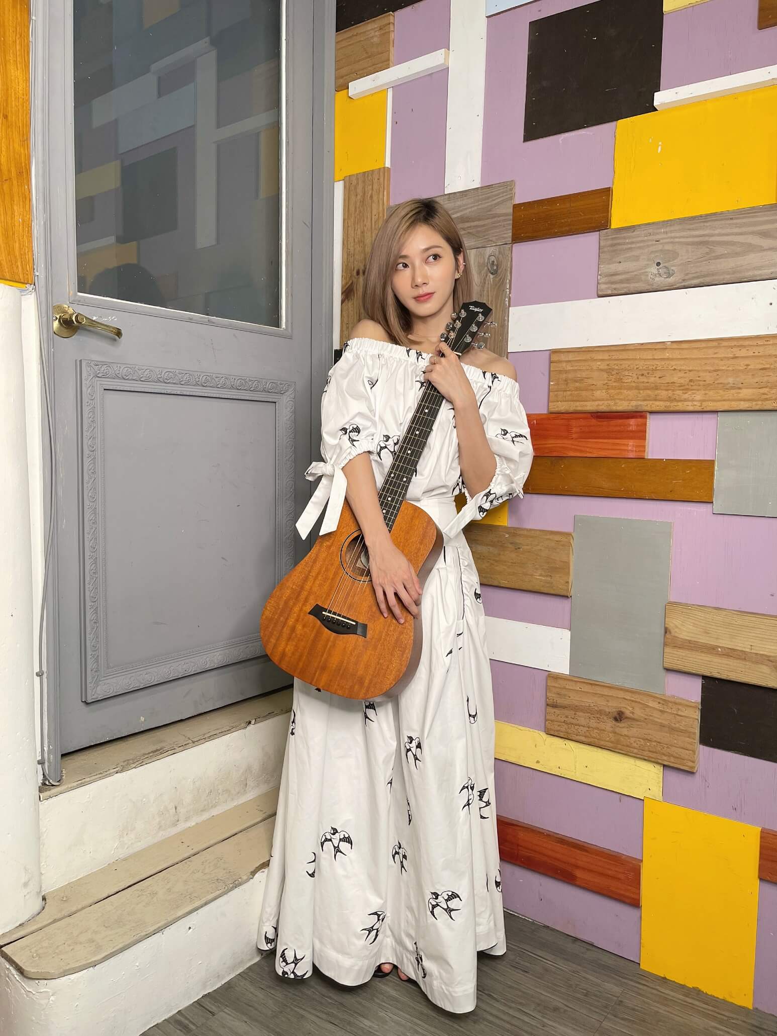 蔡黃汝「與網友歡唱一整晚」獲89萬　居家呈現廢人模式！