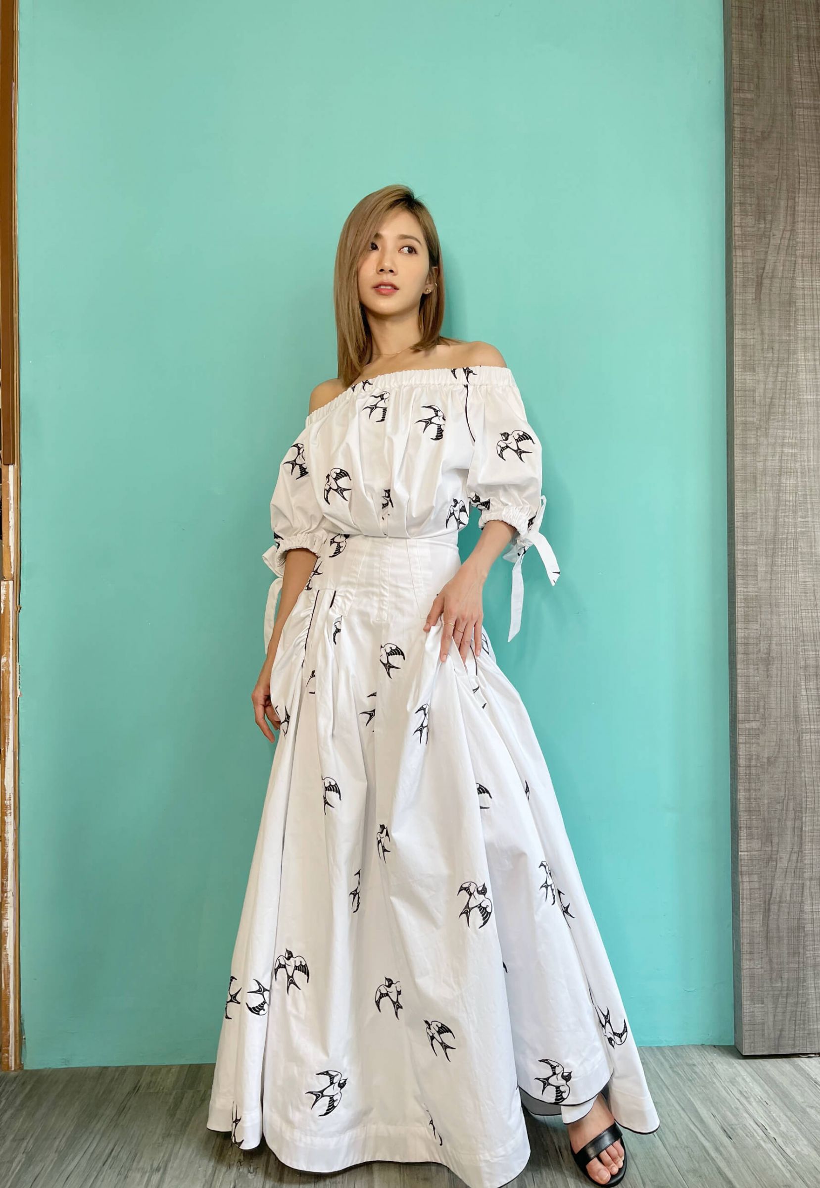 蔡黃汝「與網友歡唱一整晚」獲89萬　居家呈現廢人模式！