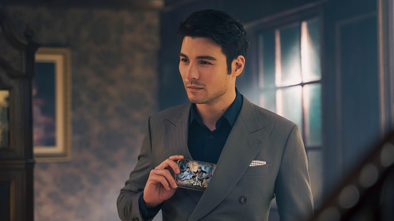 鳳小岳首次古裝代言化身喬峰　笑稱：和心愛之人退隱江湖也挺不錯！