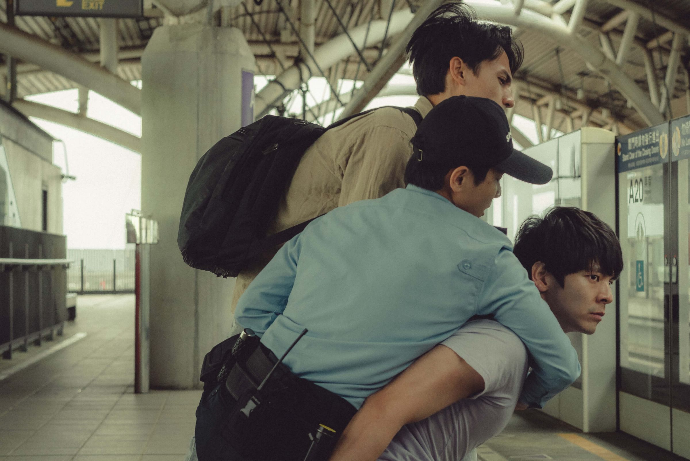 《青春弒戀》11月19正式上映　林柏宏私闖民宅成恐怖男友！