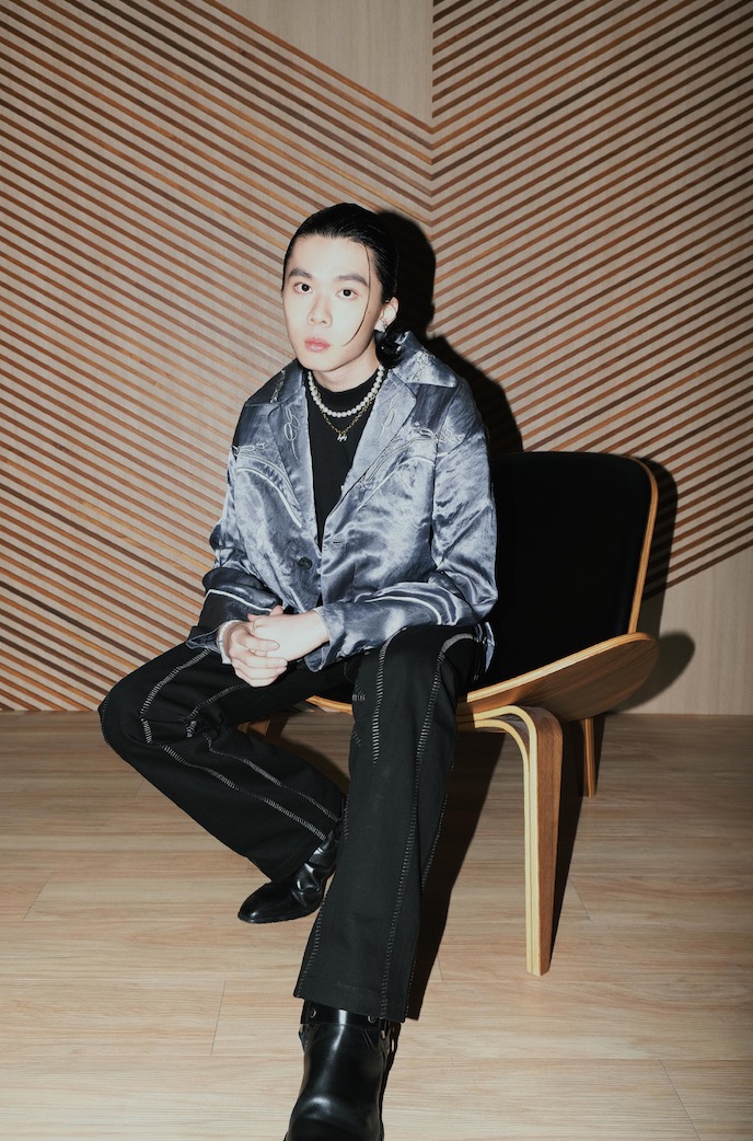 嘻哈新人Hosea年僅19歲　曝因壓力大顏面神經失調：睡覺眼睛會張開！