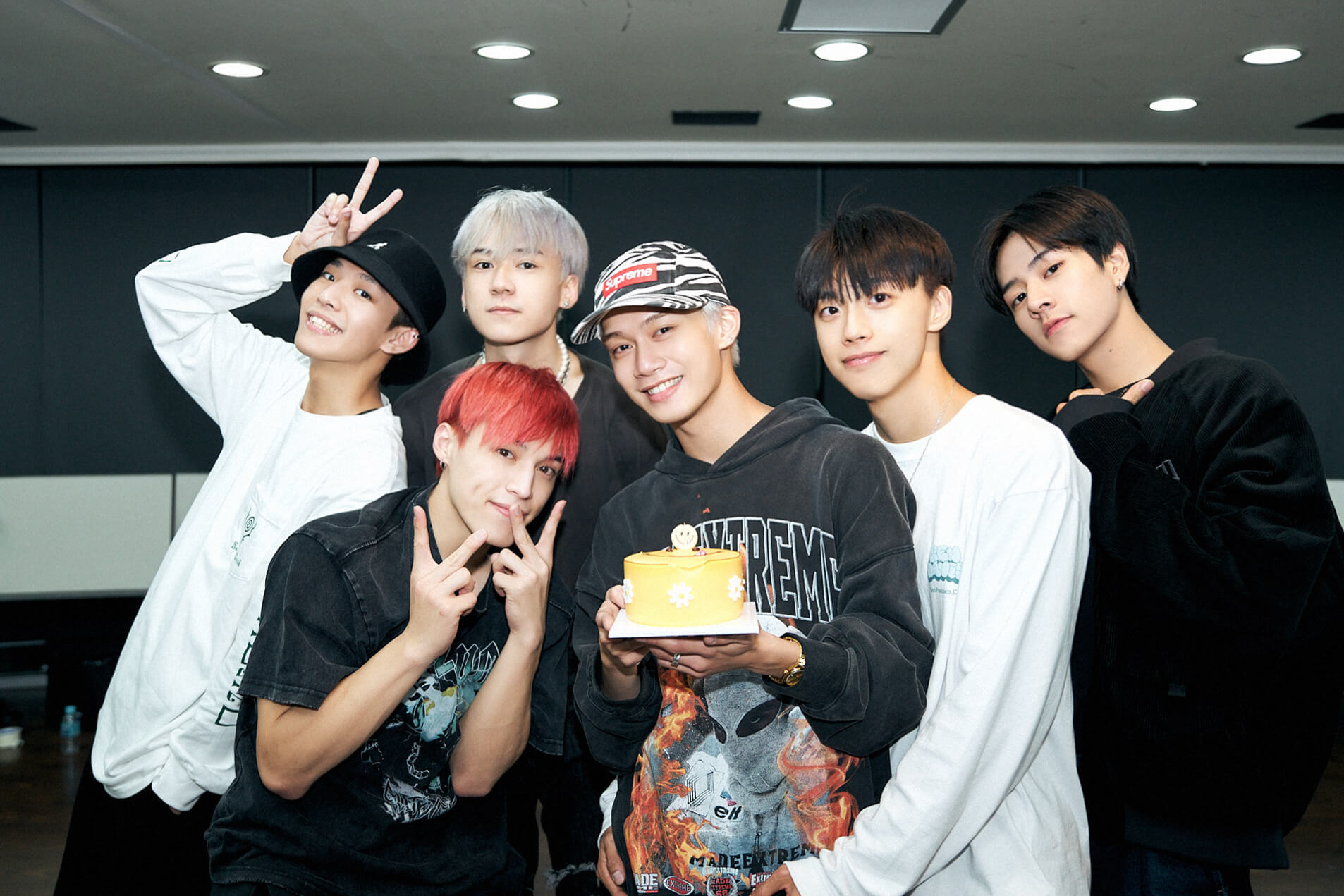 韓國媒體大陣仗接機再顯高人氣！Ozone下飛機驚呼：太隆重了！