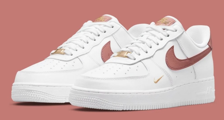 2021春夏必收款！Nike Air Force 1 「刺繡小金勾」再推3色，質感滿分又百搭～