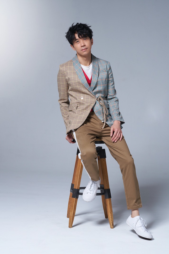 光良邀韋禮安寫歌　防疫居家頭髮超長：留長換新造型！