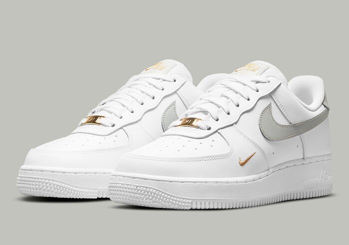 nike air force 1 mini swoosh light silver