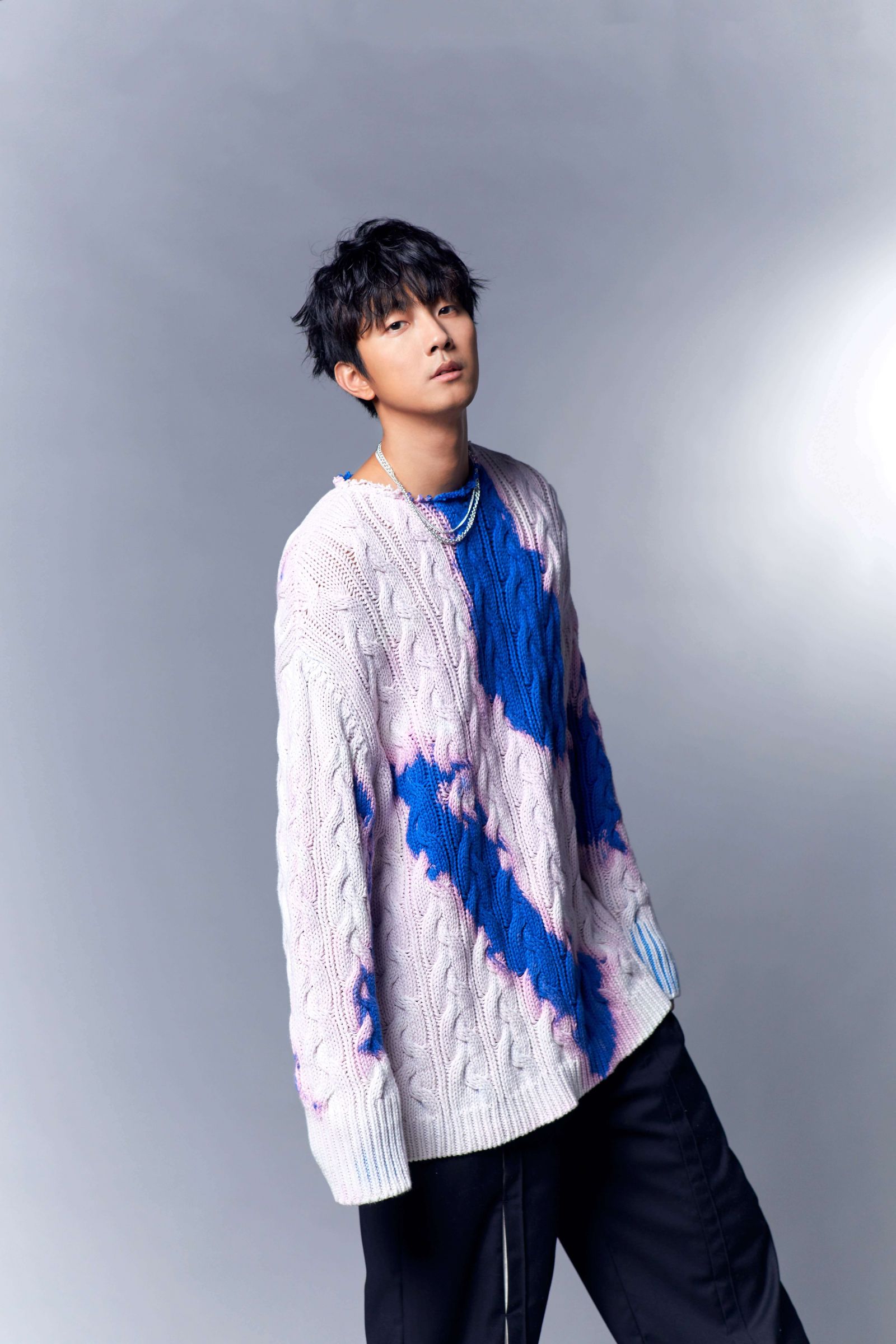 許書豪挑戰與林映唯共舞　新單曲寫下現代人的愛情模式：常被迷惑！