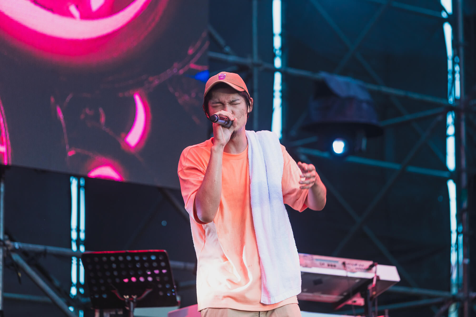 ØZI「公開新專輯進度」 預告:下個月會有新歌暖身!