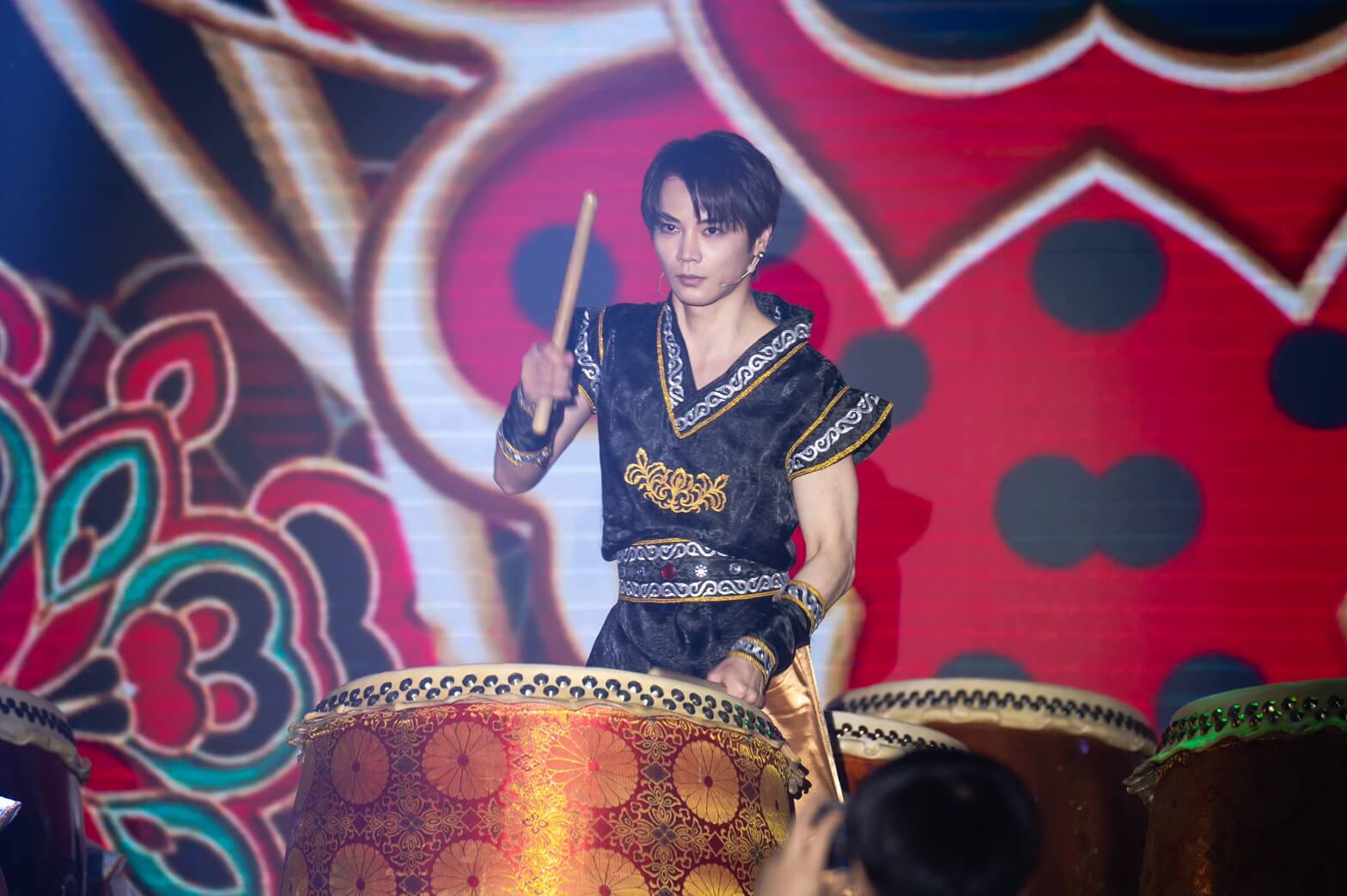 古曜威「力挺家扶基金會」 手破皮、長水泡都不喊苦!