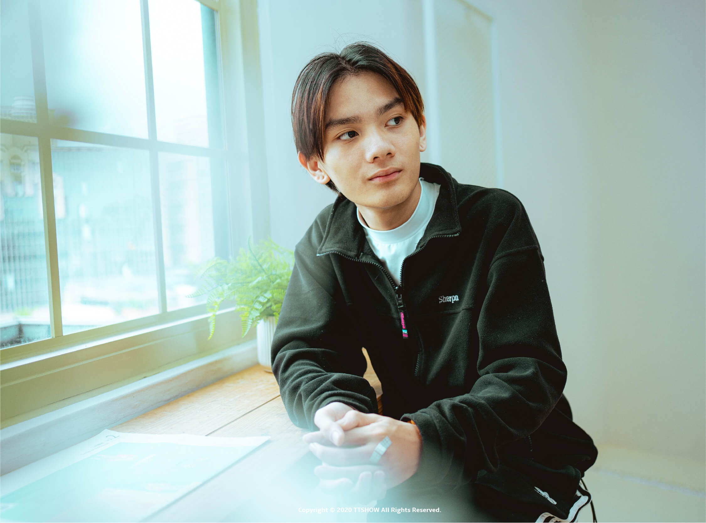 專訪／人不瘋狂枉少年！來自2001，最怪怪物新人——鐵巨人T.I.G