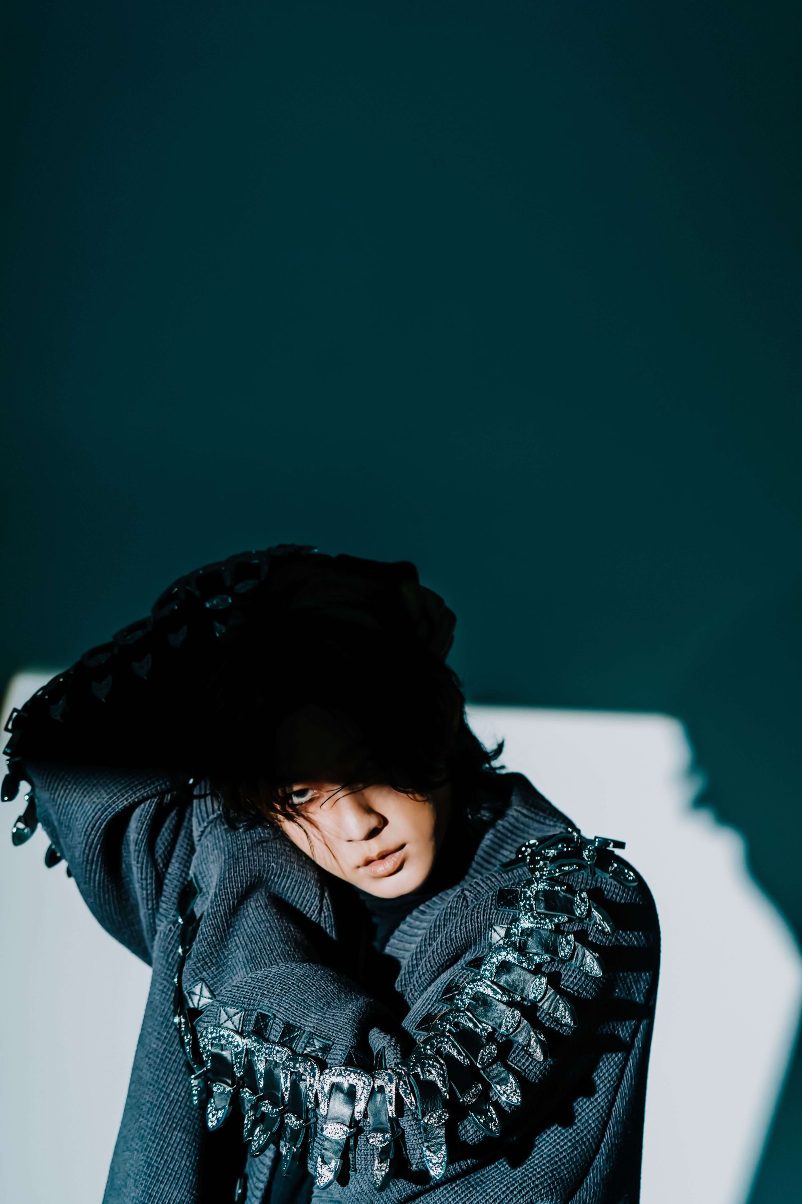 炎亞綸「大膽挑戰頹廢風」：時尚不會過期！