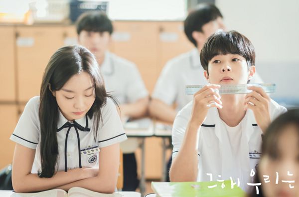 光雞蛋就吃了3盤！金多美曝電影《魔女》中「吃播幕後」　網：超帥