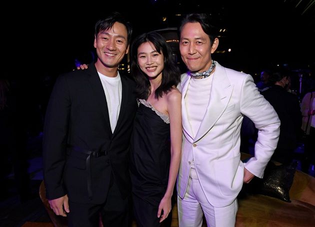 美記者問「影帝爆紅感想」韓網友氣炸！李政宰超有sense回答被讚爆