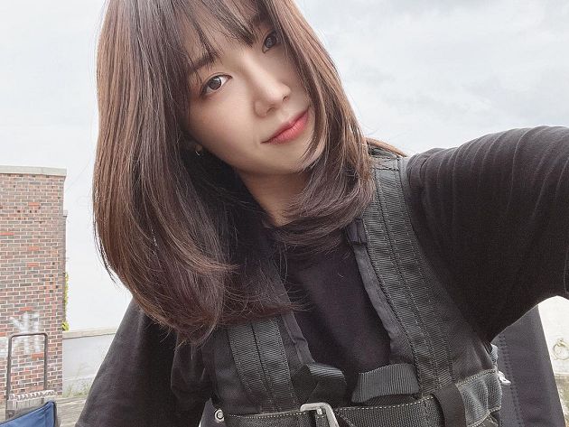 臉只有一個口罩大！Apink恩地曬劇照：整個五官都不見