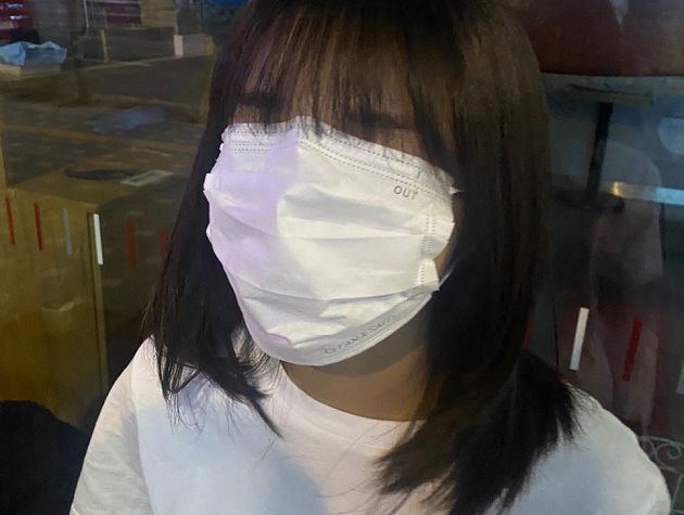 臉只有一個口罩大！Apink恩地曬劇照：整個五官都不見