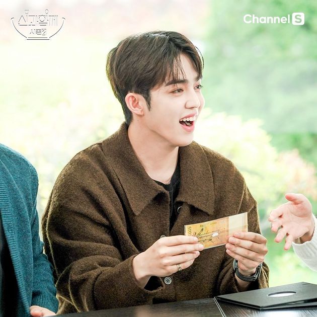 SEVENTEEN「一餐要千萬」！泡麵一人一口就沒了