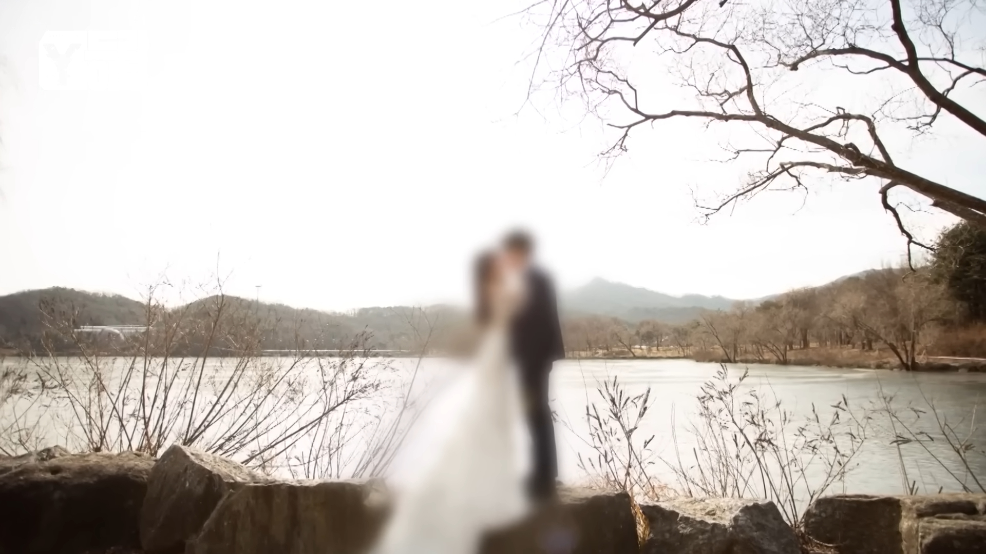 YouTuber被未婚夫偷拍私密片外流!受傷害卻遭威脅「會把妳撕碎」淚訴:連親哥也看過