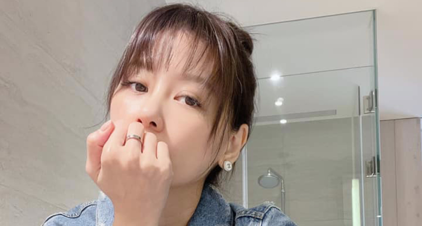 四天過得像四年！嚴立婷「居家抗疫崩潰」眼神死　網有感：當媽不容易