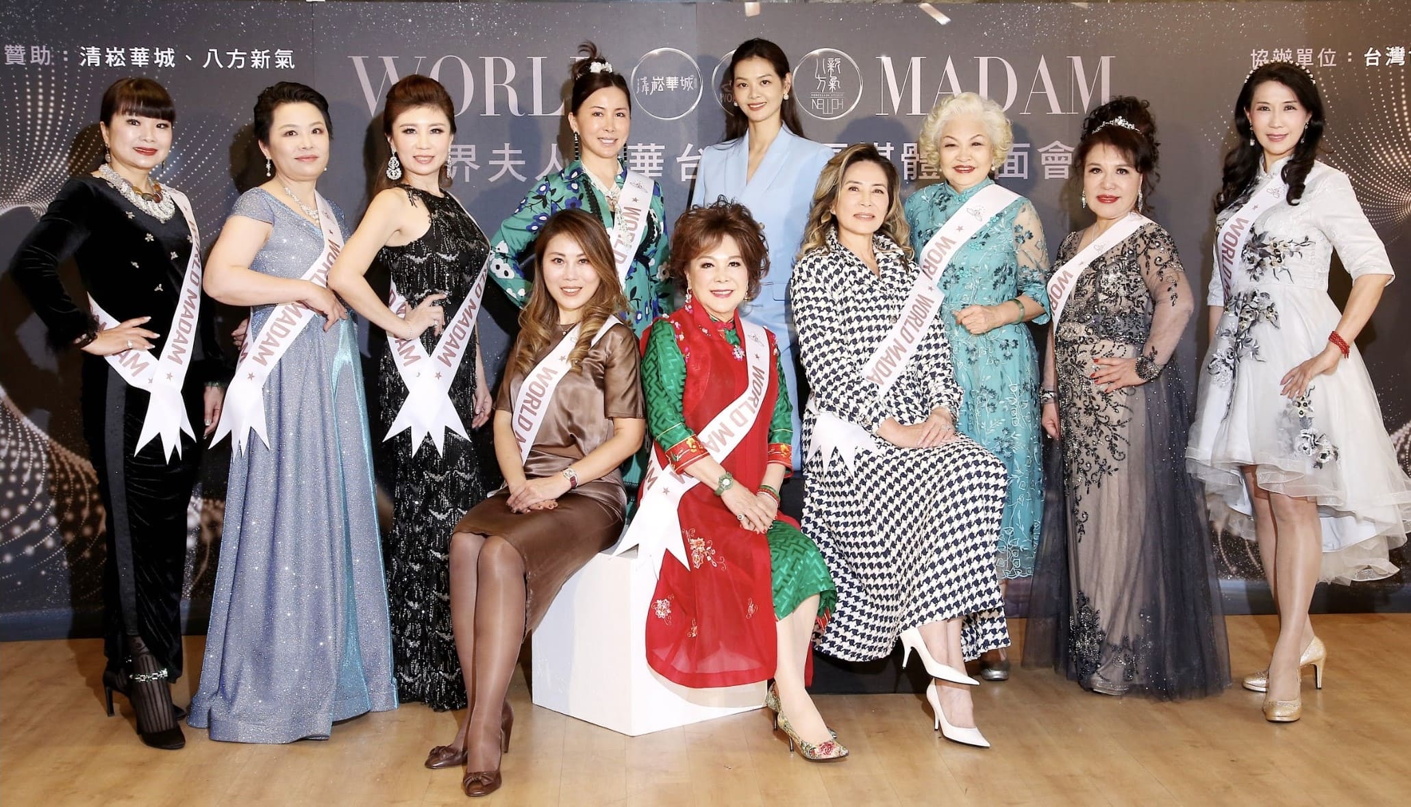 2022準世界夫人白色情人節優雅亮相！名模林嘉綺指導POSE及台步