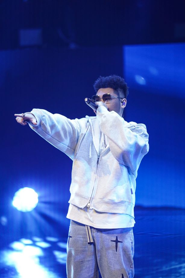 《大嘻哈時代2》李英宏現身擔任客座評審！選手為搶冠軍寶座　廝殺爭奪最終六強