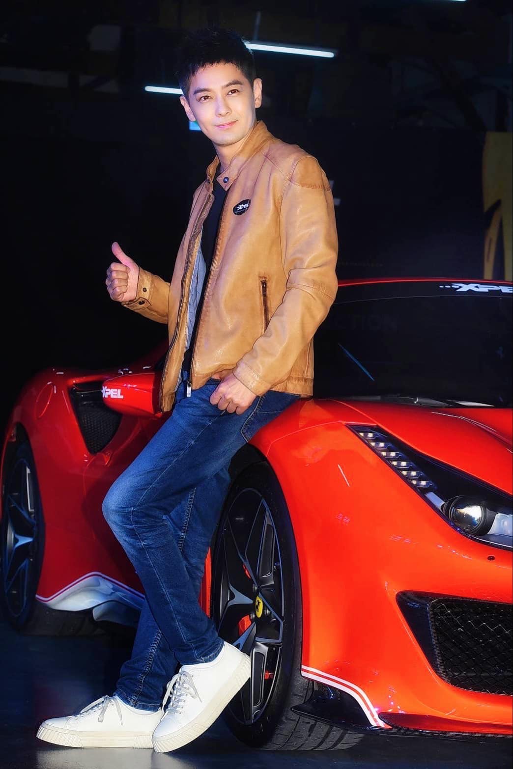 林志穎開2200萬法拉利現身！親揭「車內3禁忌」：上車不能穿牛仔褲