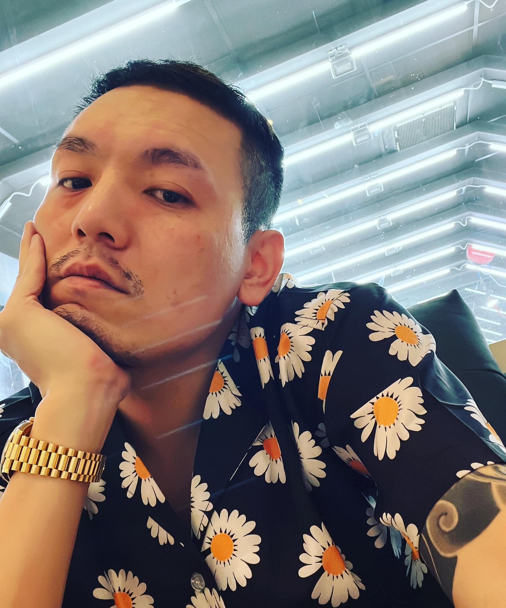 九把刀新片秘密籌備中！男主角竟是「台灣天團團長」　試鏡過程保密到家