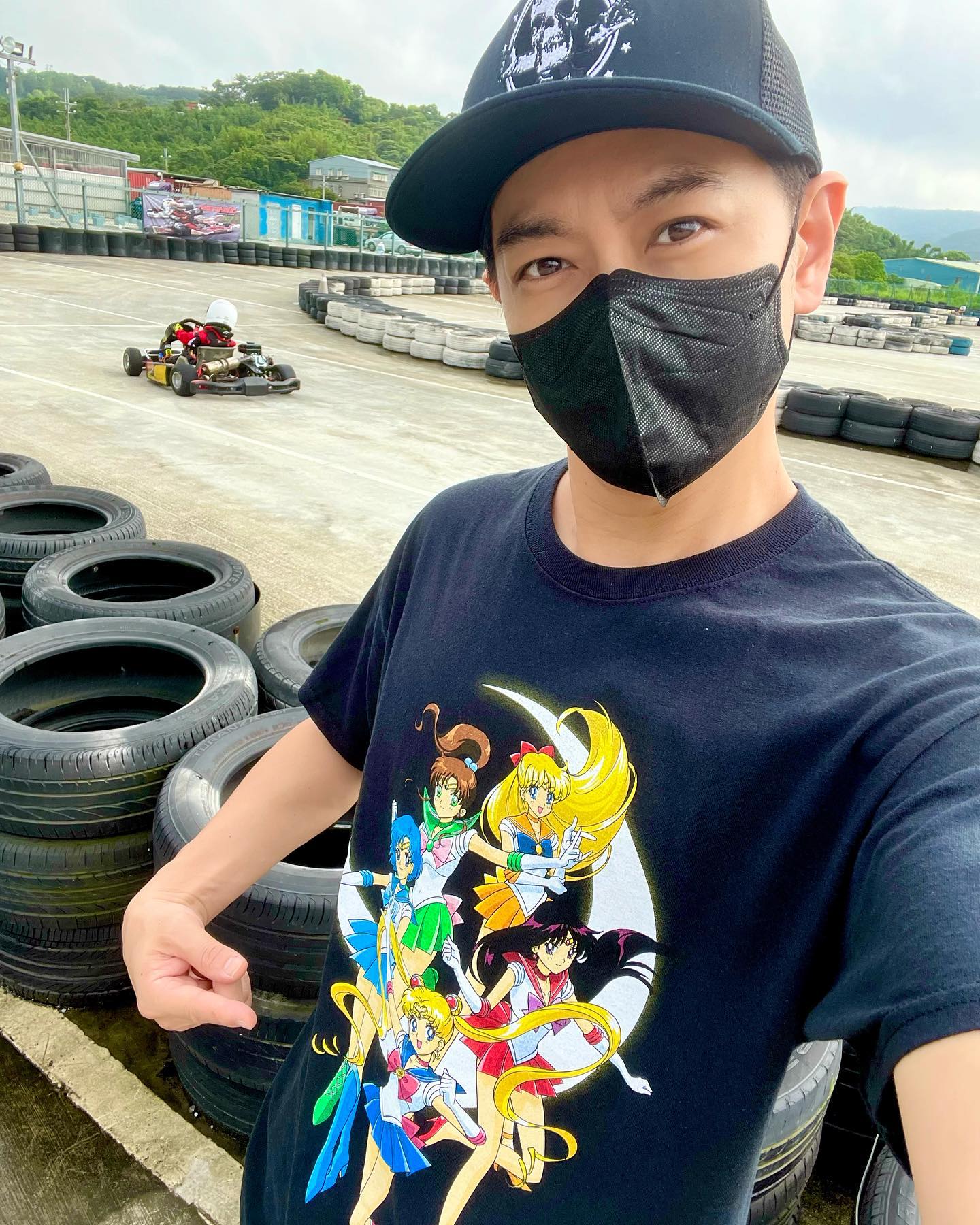 林志穎開2200萬法拉利現身！親揭「車內3禁忌」：上車不能穿牛仔褲