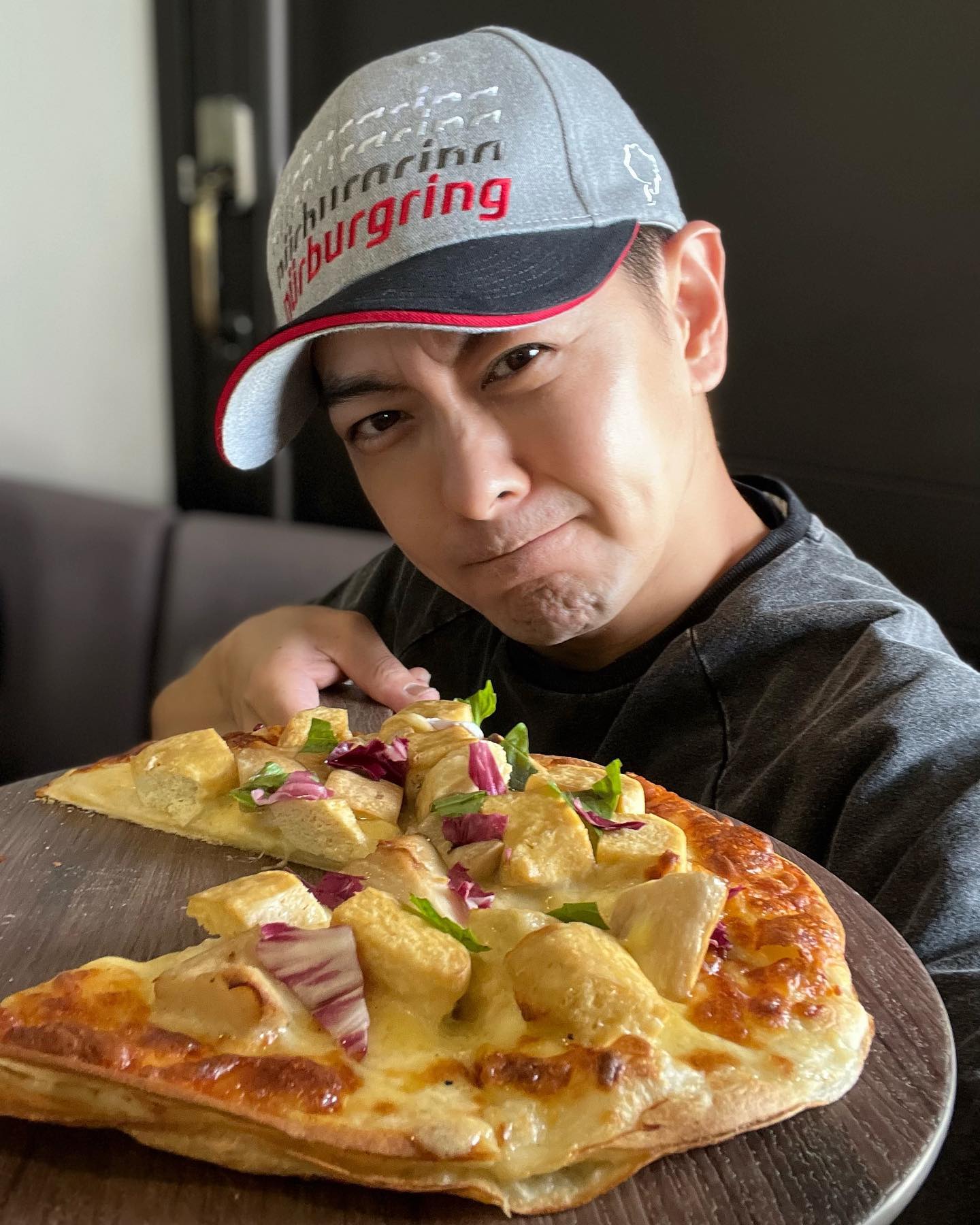 林志穎開2200萬法拉利現身！親揭「車內3禁忌」：上車不能穿牛仔褲