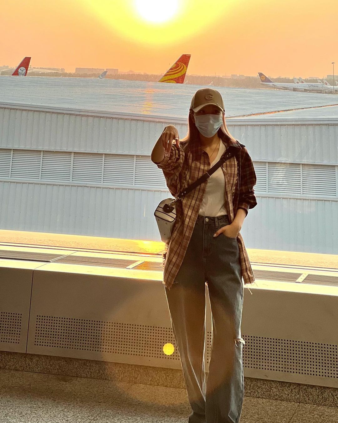 羅志祥的她要回來了！周揚青PO飛機照疑露餡　女方「真實身份」曝光