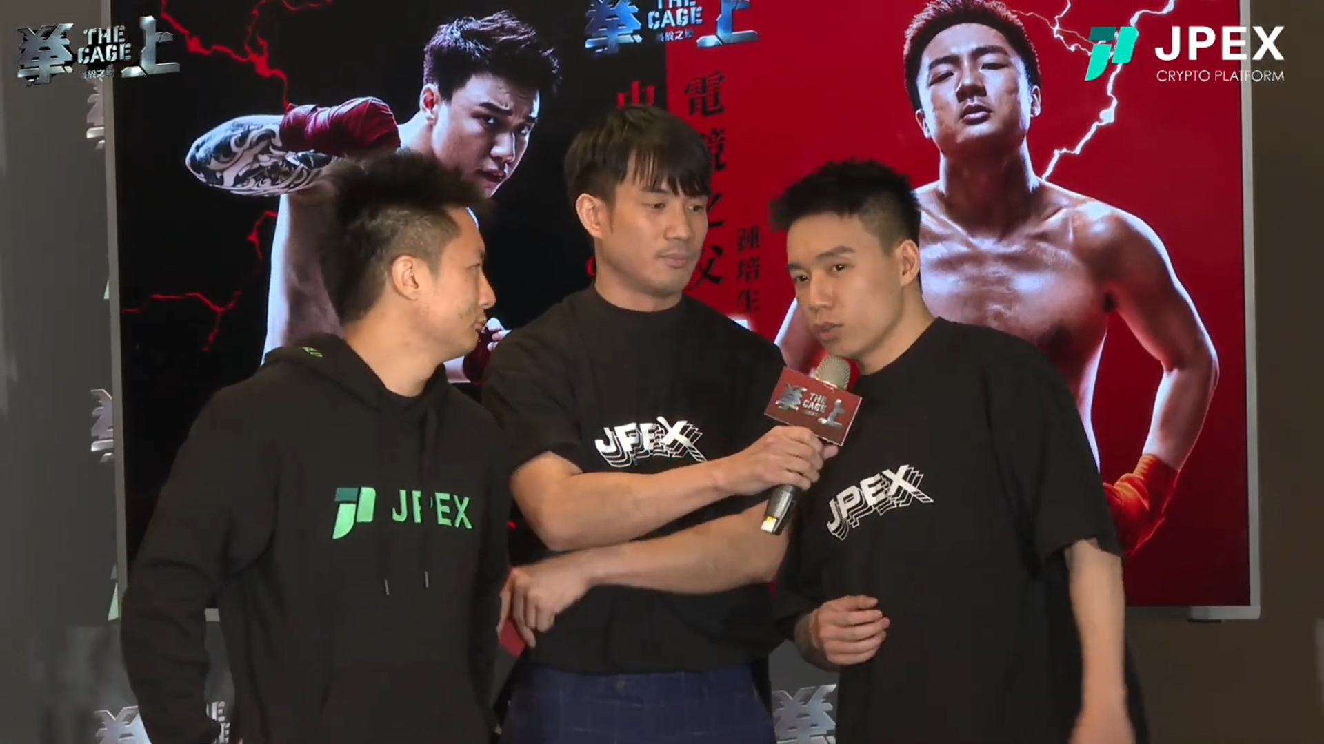 拳賽記者會爆衝突！鍾培生「甩巴掌推人」Toyz怒反擊　火爆畫面曝光