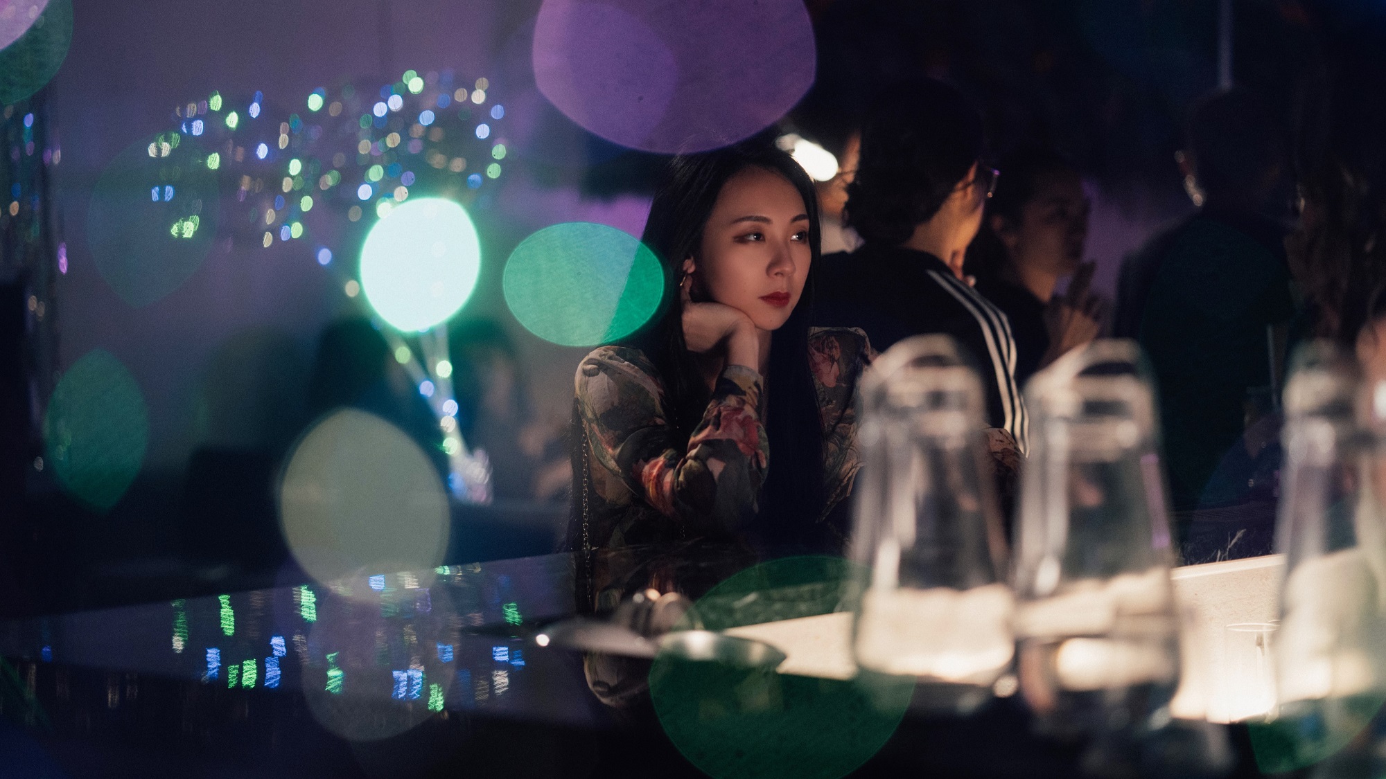 YouTuber 阿卡貝拉真實故事改編！《彎的我們》突破 25 萬觀看給你追愛勇氣