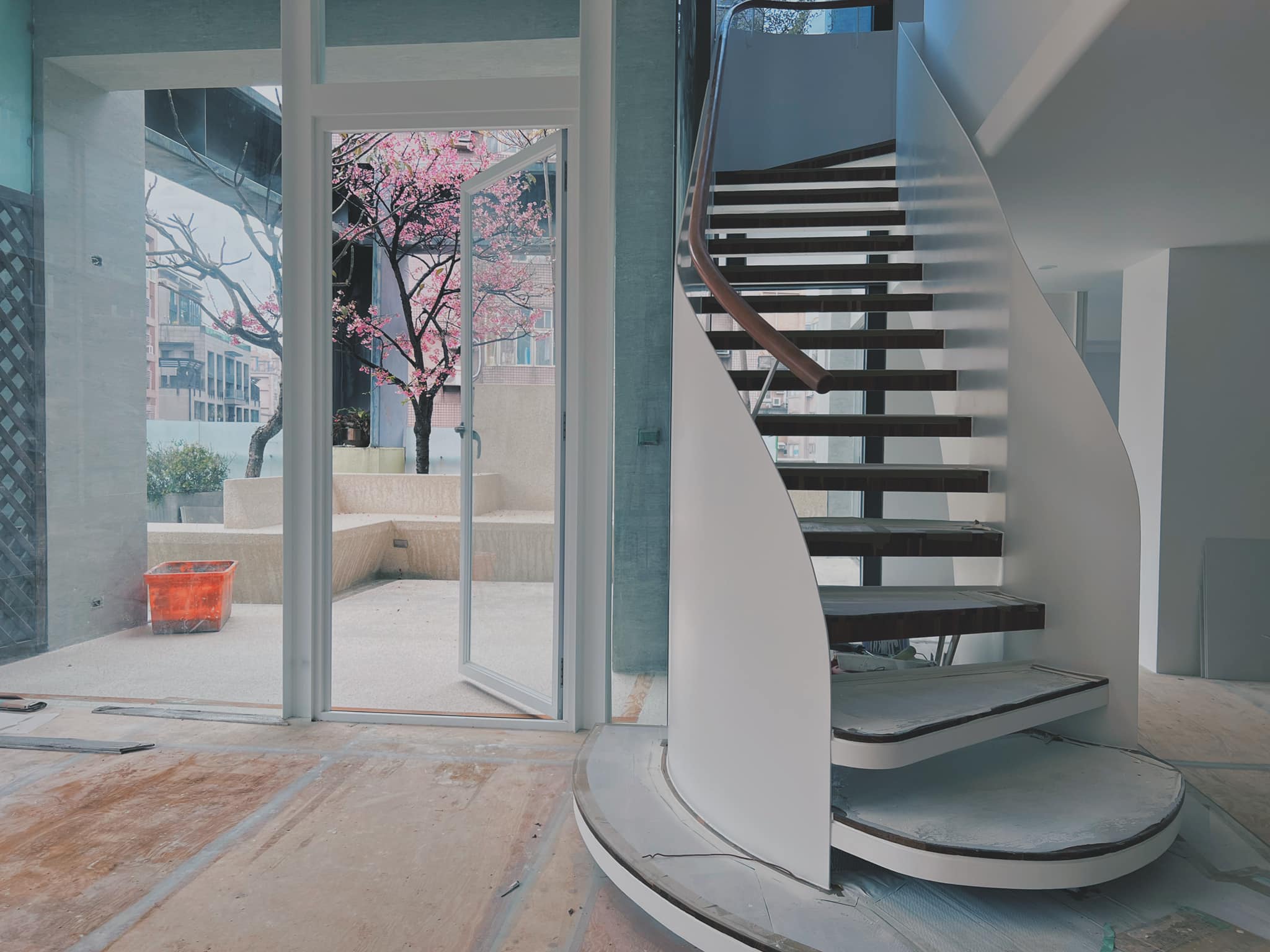 隋棠1.4億豪宅砍價剩8千多萬入手！「超奢華裝潢」全曝光　入住不到1年鬧翻鄰居