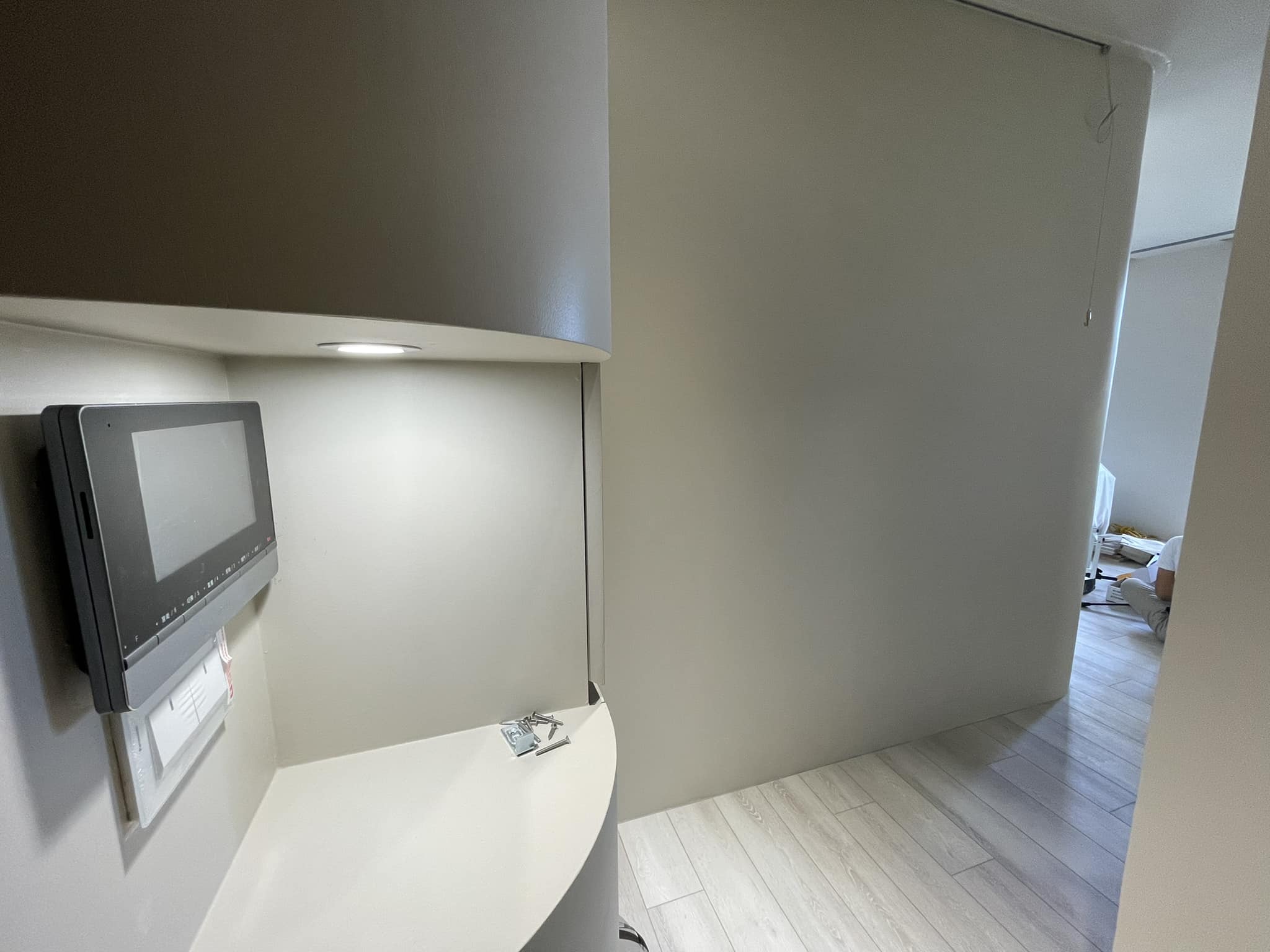 黃豪平購入32坪「精緻小屋」！親自打造日系木質空間　辦喬遷宴邀眾星：整晚笑不停