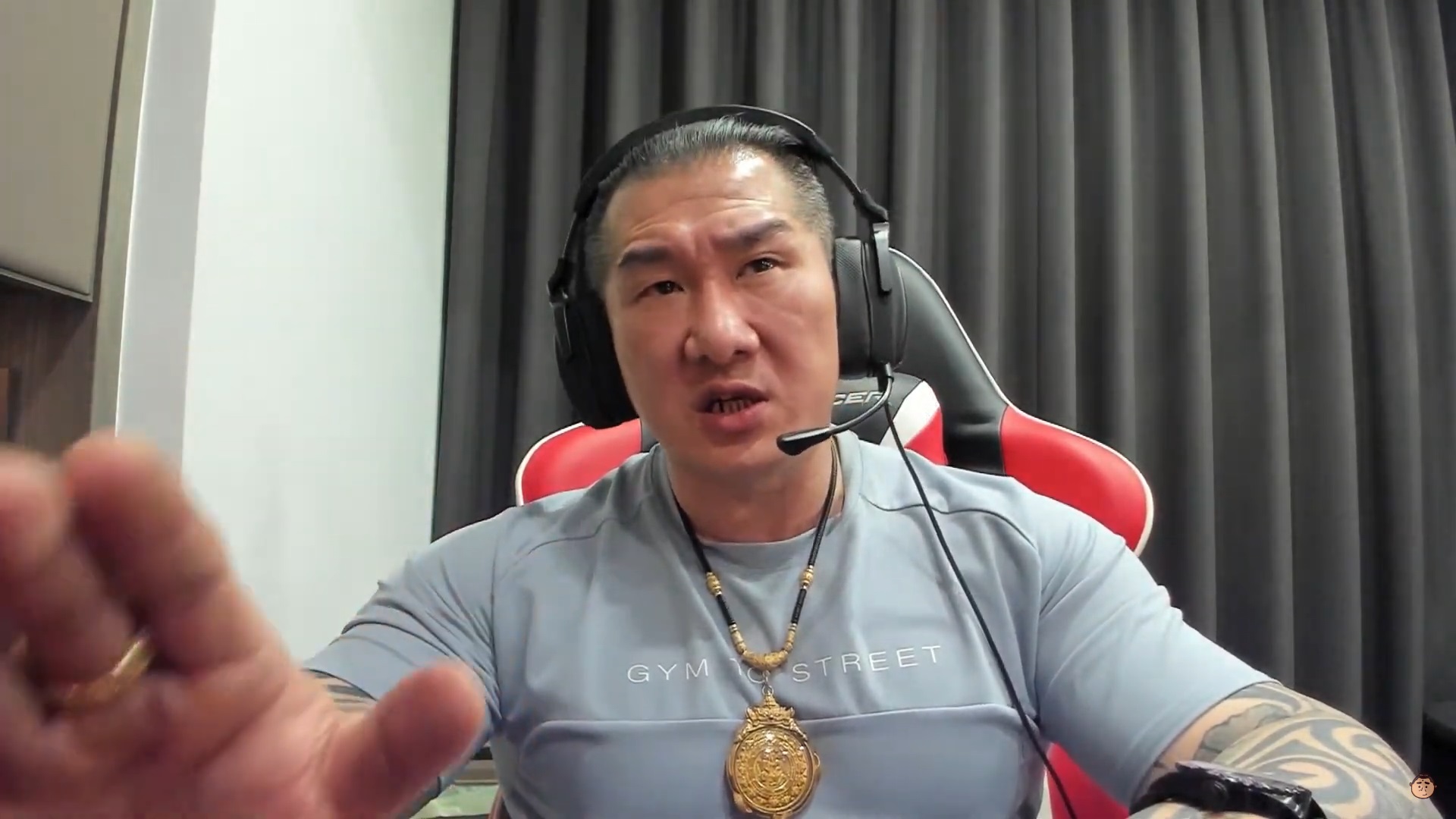 Toyz揭館長賣產品萬年套路！狠嗆「垃圾、貼牌貨」　他火大提告：上法院去解釋