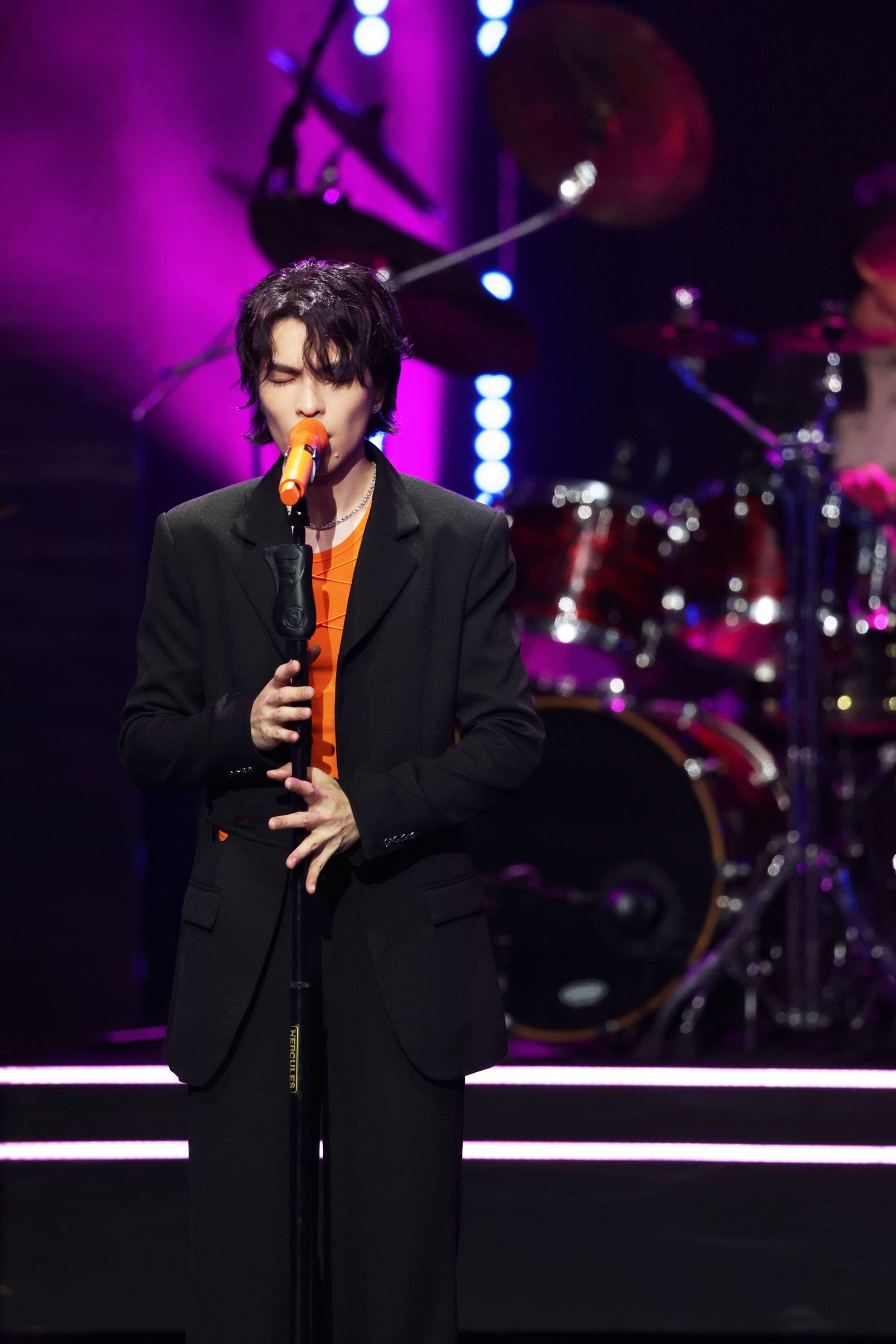 蕭敬騰登新加坡《紅星大獎 2023》！現身飲料店周年派對　驚喜宣布好消息