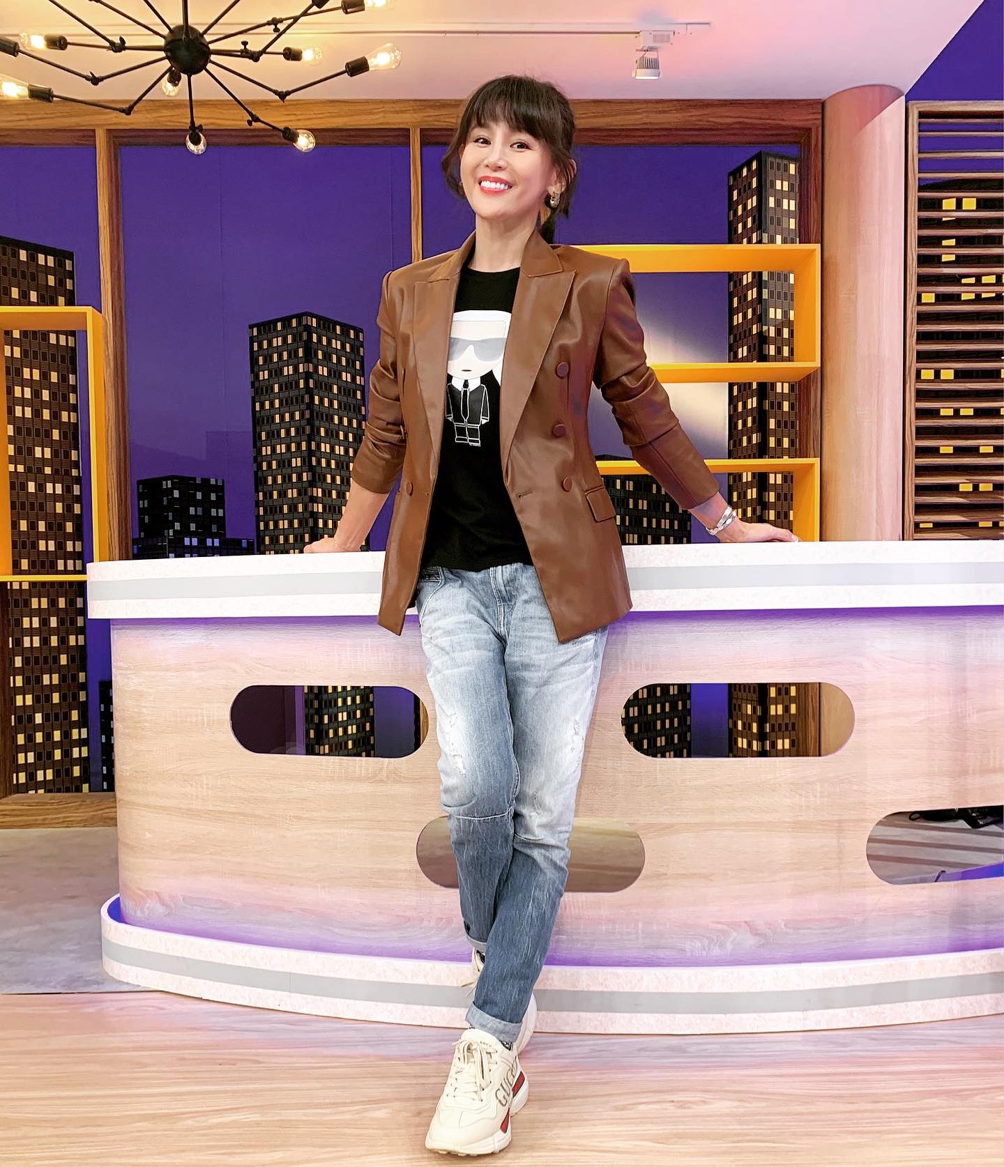 鄭仲茵回歸《驕女》!曬「夏娃」絕美旗袍造型 網:華燈初上跑錯棚?