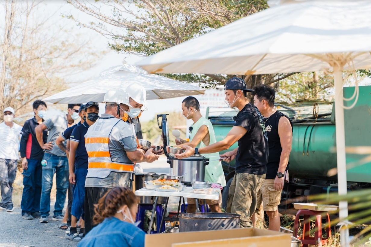 《嗨！營業中》「挑戰總鋪師」任務！變出工班美味午餐　六人傻眼哀嚎