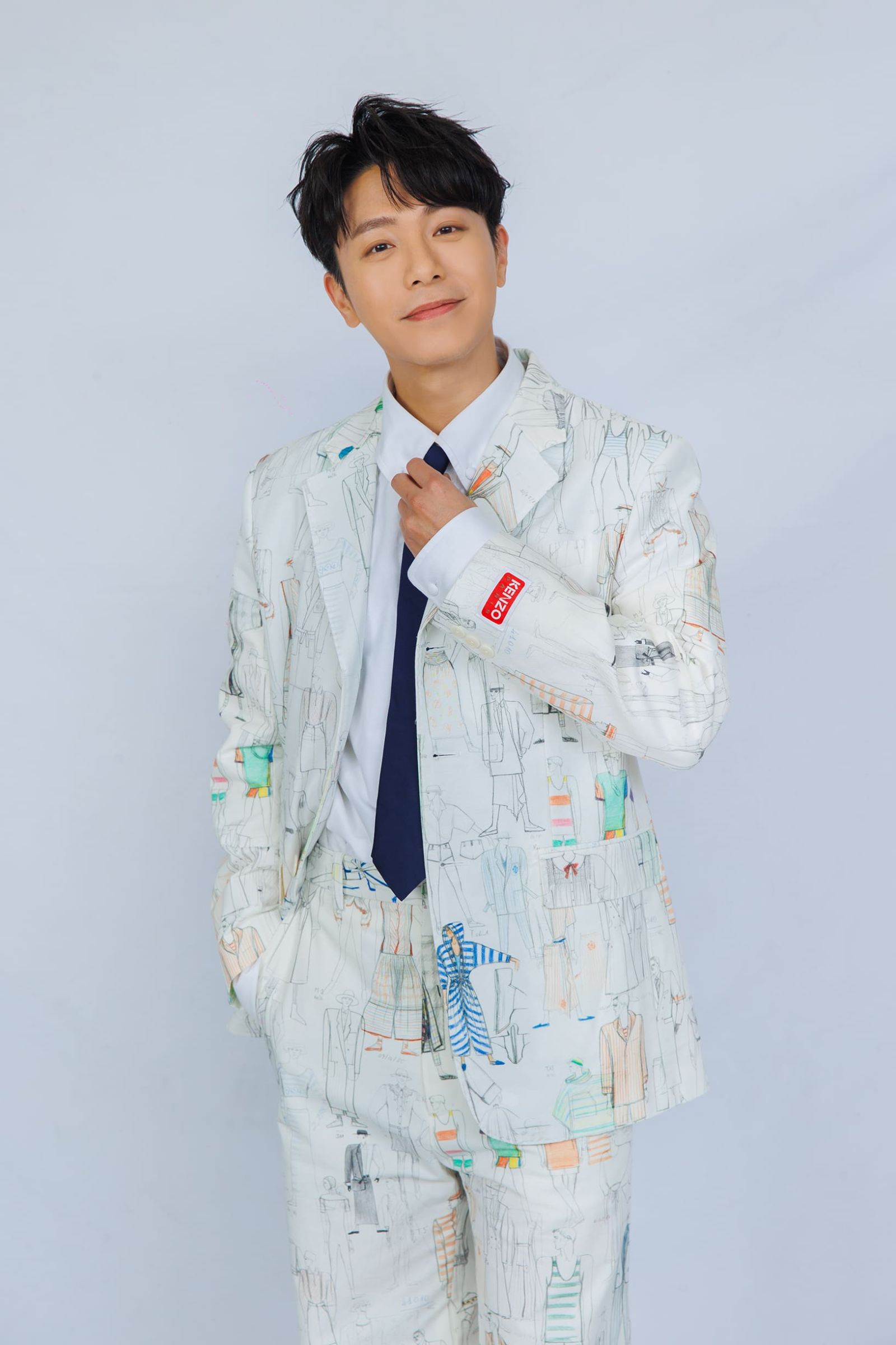 韋禮安全新改編版經典情歌〈大海〉 ！歌詞版MV藏彩蛋　錄音時超chill：想像在海邊拿著啤酒