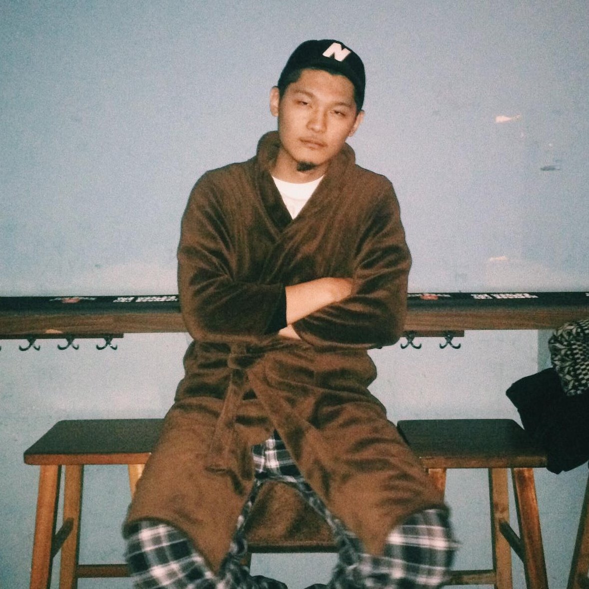 Leo王爆外遇20歲嫩妹！神隱5個月後首露面　坦承離婚「已是前妻」自嘲：不要外遇喔！