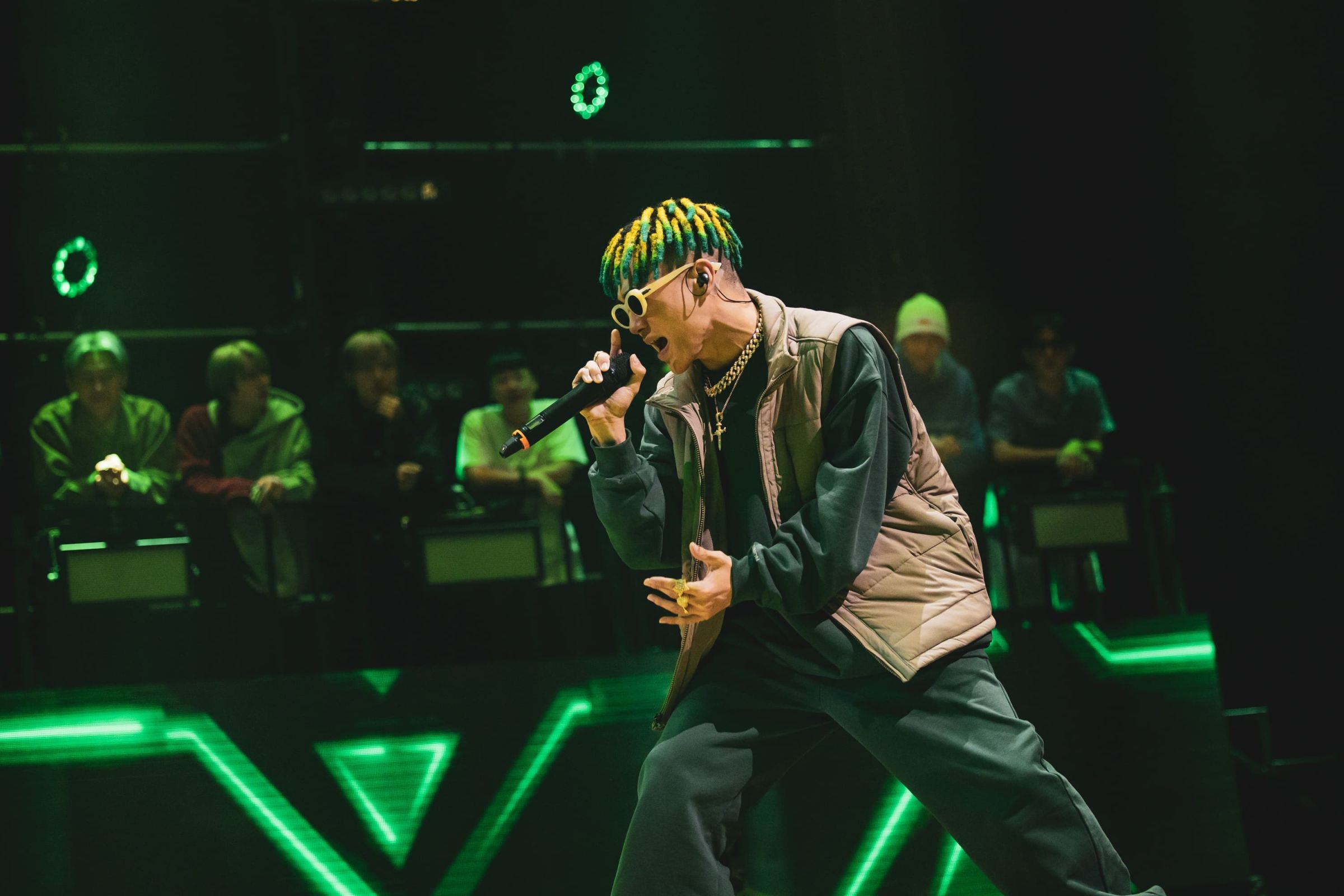 《大嘻哈時代2》熱門選手登場！屁孩遭Diss火藥味一爆即發　陳星翰嚴肅向選手喊話