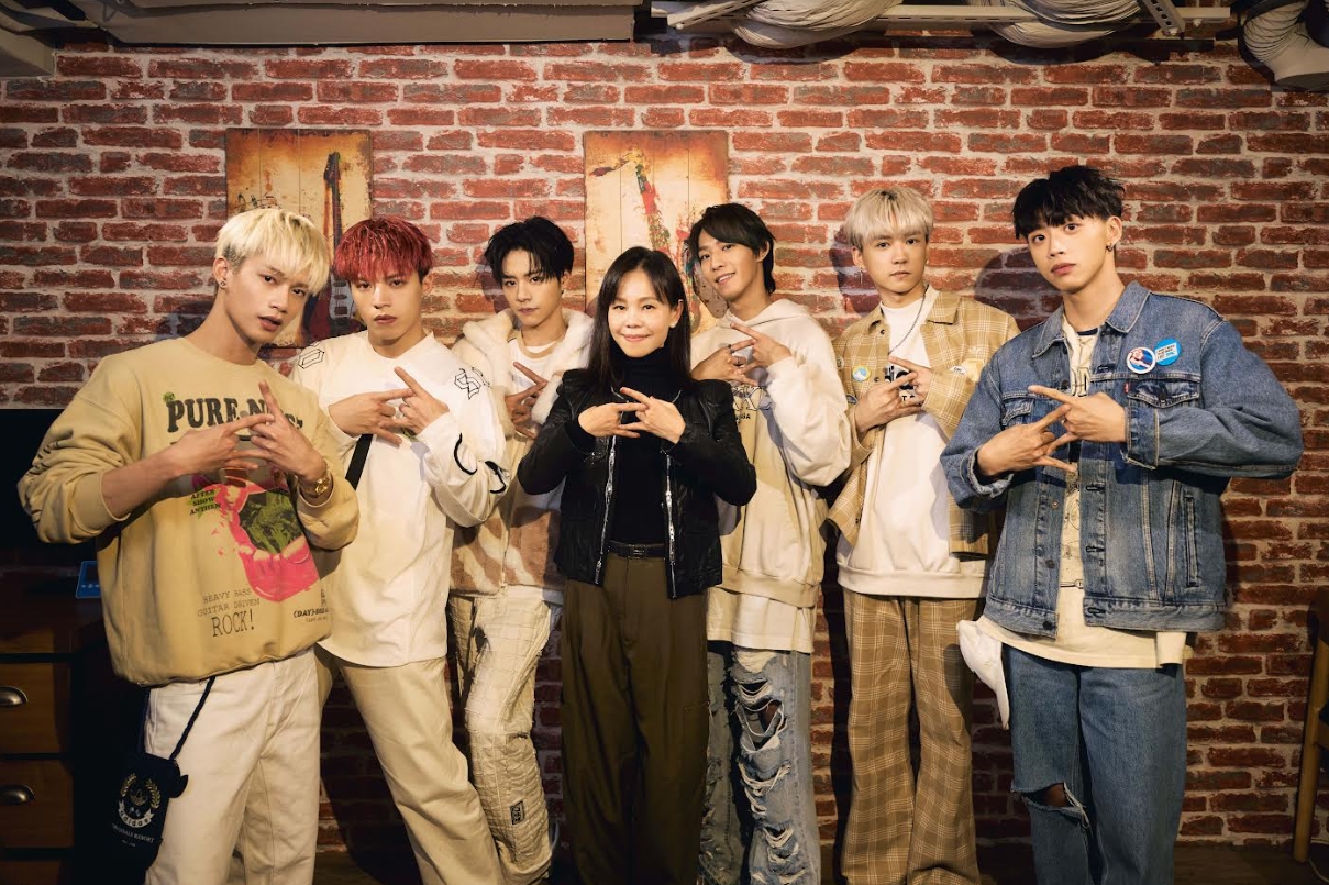 彭佳慧傳授唱歌技巧！大讚佳辰「眼睛很迷人」　子翔求教：是不是要把屁股夾緊？