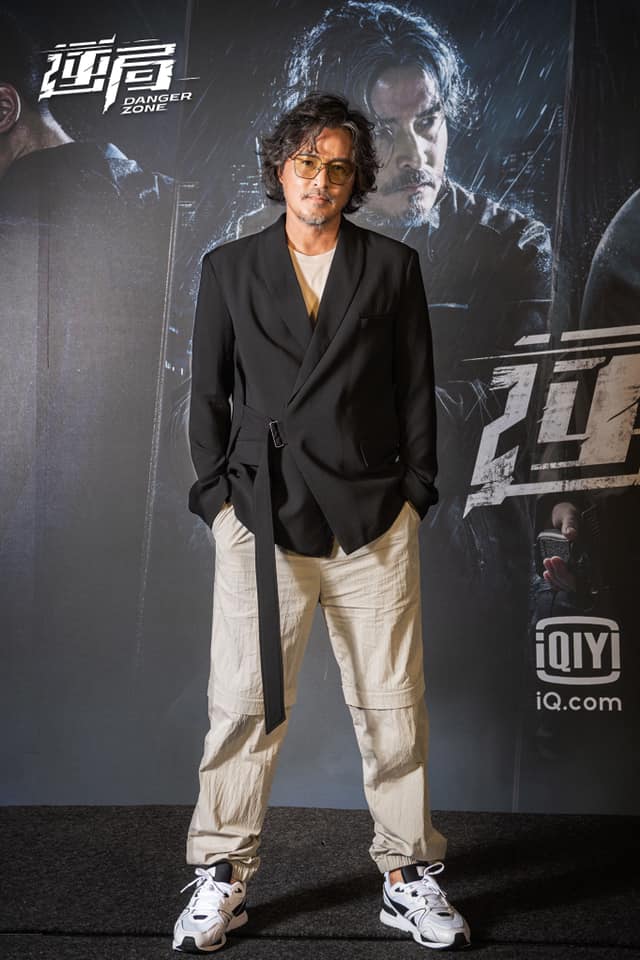 李銘順舊傷復發「不能步行」！遺憾缺席金鐘57　腳腫成兩倍大嚴重傷勢曝光