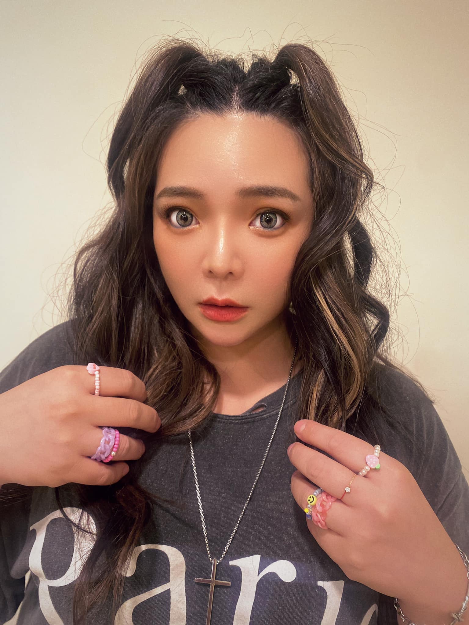 小甜甜「除夕奔男星家圍爐」！曬團圓照笑開懷　宋先生同時嘆：女人心海底針