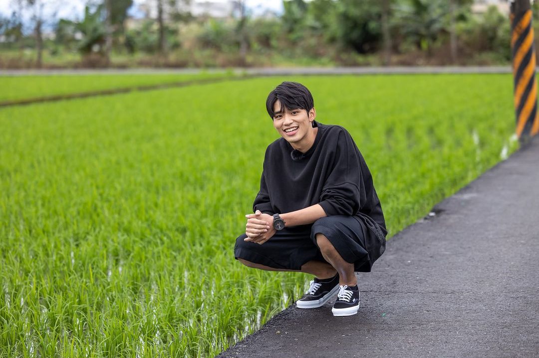 忘記有攝影機！王品澔「鏡頭前脫衣」被看光　網敲碗：繼續炫腹