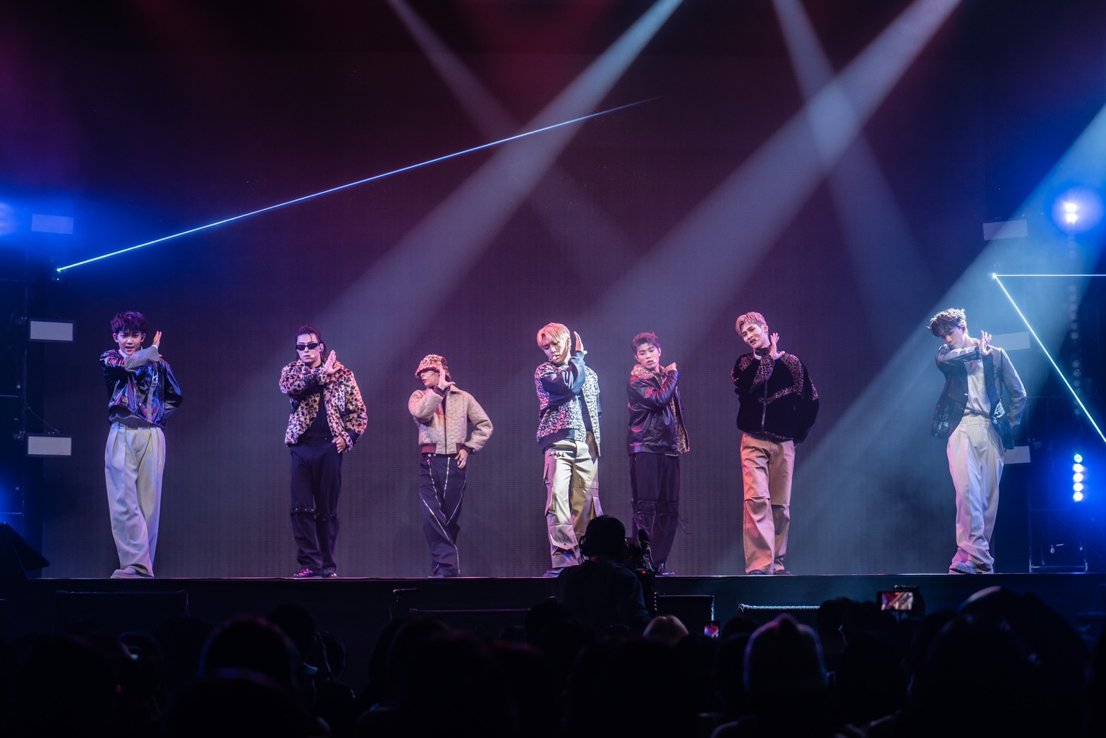 AcQUA源少年被粉絲感動！揪FEniX驚喜合作　歌迷直呼超過癮