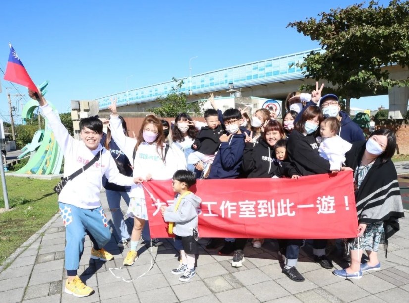 才大手筆送出尾牙大禮!蔡阿嘎「再送驚喜」驚曝:有舊員工要離職了