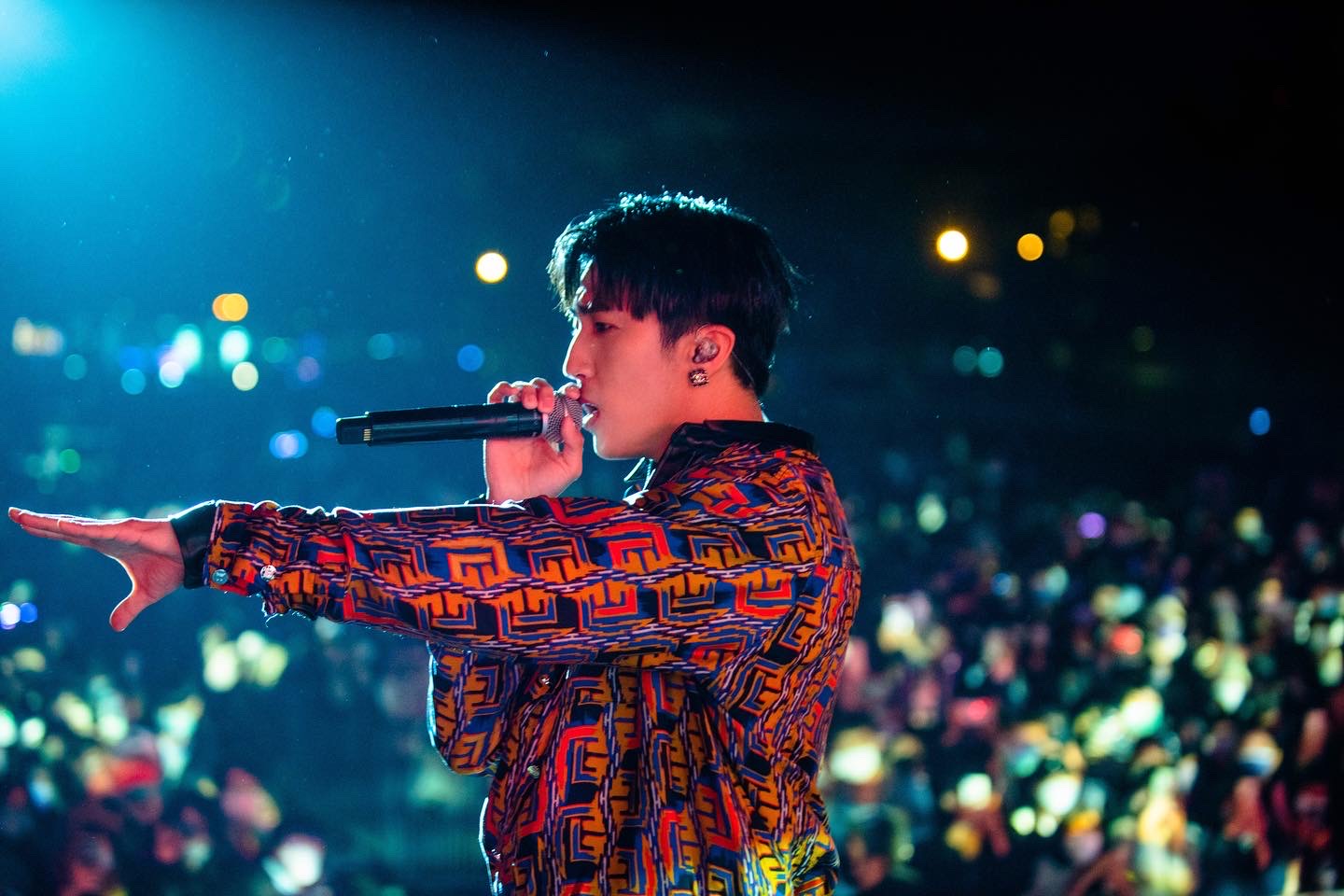 婁峻碩首辦海外個唱怕賠錢壓力大！喊窮「做專輯快沒錢」　求乾爹乾媽買票支持