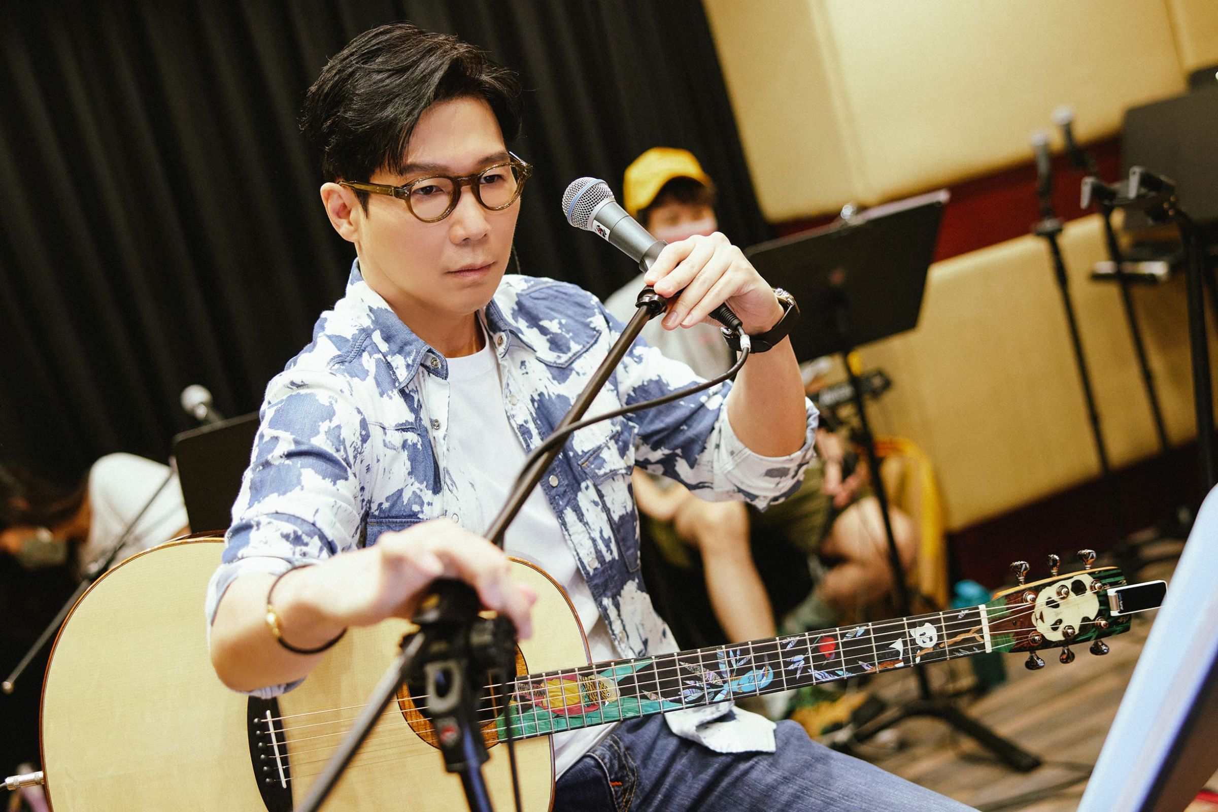 品冠睽違7年台北開唱！7年之癢笑問「癢了嗎」　周華健、李宗盛天王合體