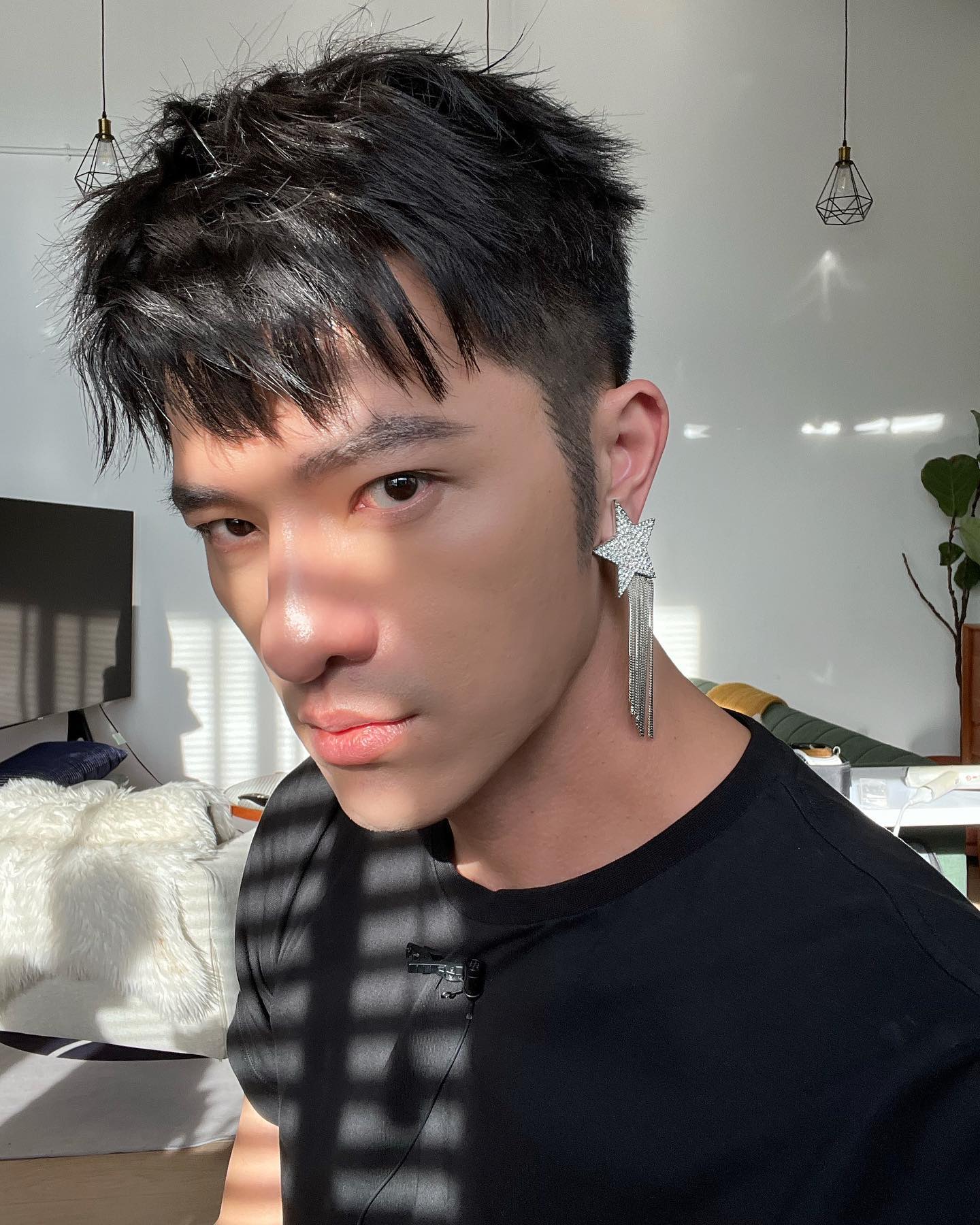 小凱老師家電全靠「演藝圈3姐頭」買單！藍心湄豪邁送冰箱　他感動曝：當時什麼都缺